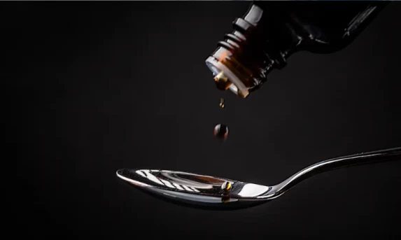 Anvisa proíbe venda de xaropes com clobutinol por risco de arritmia cardíaca grave