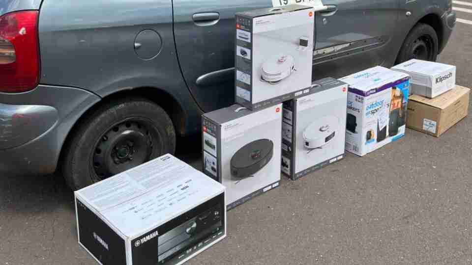 APREENSÃO NA PR-585: HOMEM É DETIDO COM ELETRÔNICOS CONTRABANDEADOS EM TOLEDO