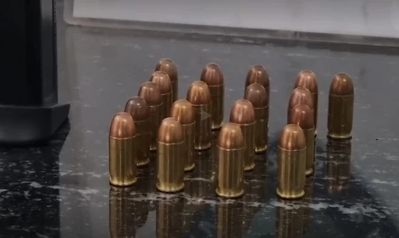 Atendimento do SAMU a homem em surto termina com apreensão de munições e prisão em Cascavel