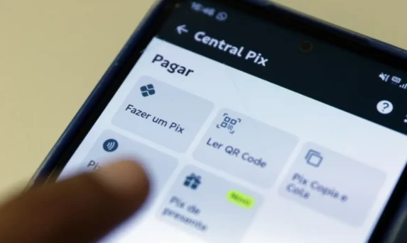 BC informa que teto para rotativo vale a partir desta quarta-feira