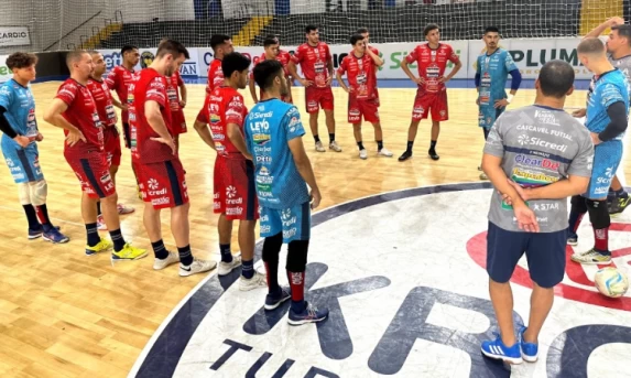 Cascavel Futsal faz último jogo em casa antes do mata-mata da LNF