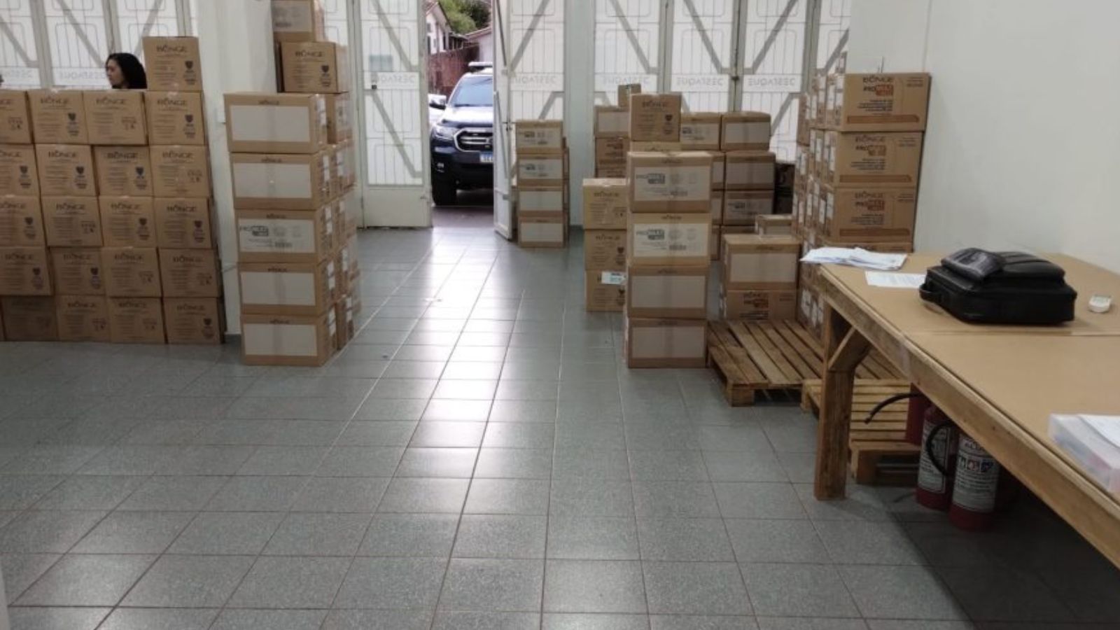 CASCAVEL: Polícia Federal estoura fábrica de falsos cosméticos em Cascavel