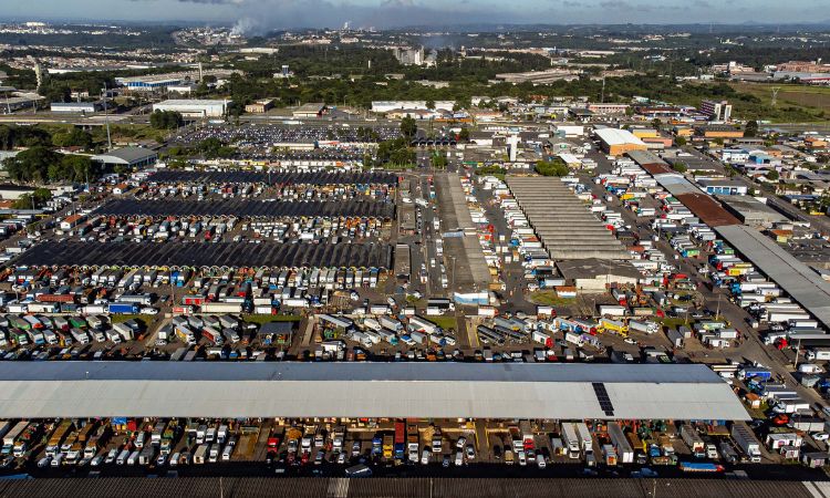 Ceasas do Paraná fecham nesta sexta-feira de Paixão de Cristo; confira horários na região