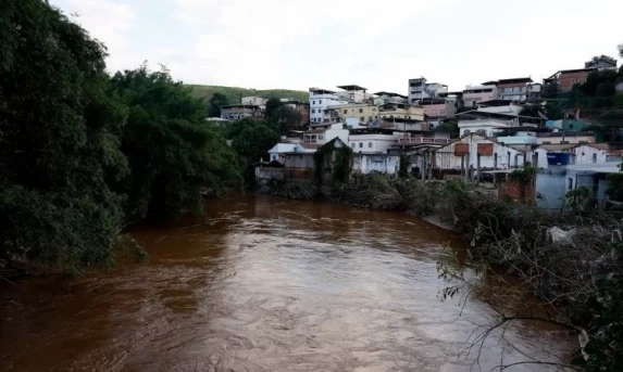 Clima: Mais de 1.200 cidades estão em alerta vermelho de 