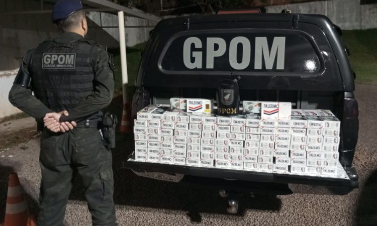 CONTRABANDO NA RODOVIÁRIA: Guarda Municipal Apreende 100 Maços de Cigarro em Cascavel