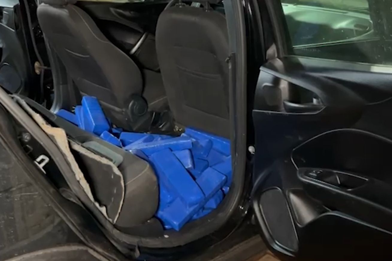 DROGAS E CRIME: PRF Apreende 200 kg de Maconha em Carro Furtado Conduzido por Adolescente na BR-277