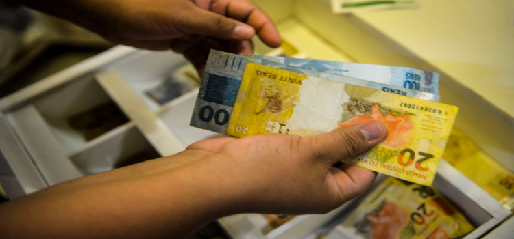 ECONOMIA: Inflação oficial é de 0,41% em novembro.
