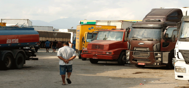 ECONOMIA: Última parcela dos auxílios Caminhoneiro e Taxista será paga hoje.