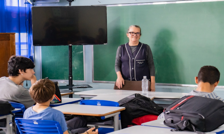 Educação abre inscrições para professores e servidores interessados em ser diretores.
