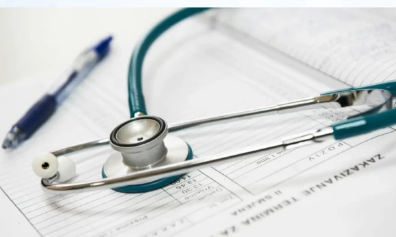 Educação: Exame Nacional de Medicina revela falhas graves na formação de novos médicos