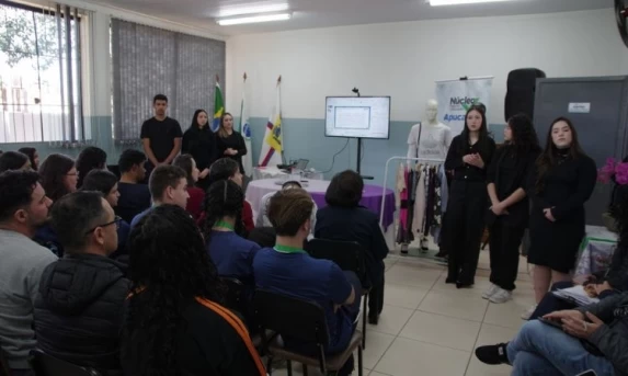 Educação profissional cresce 350% em quatro anos e alcança 50 mil alunos na rede estadual do Paraná