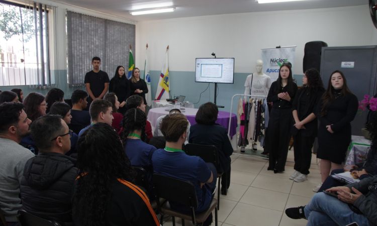 Educação profissional cresce 350% em quatro anos e alcança 50 mil alunos na rede estadual do Paraná