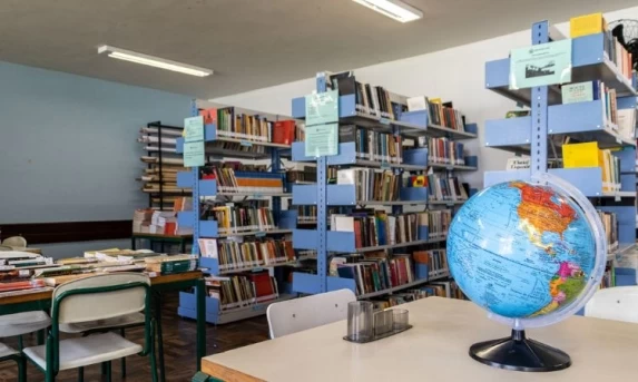 ELEIÇÃO ESCOLAR: Escolas Estaduais do Paraná Escolhem Novos Diretores Nesta Terça-feira (2)