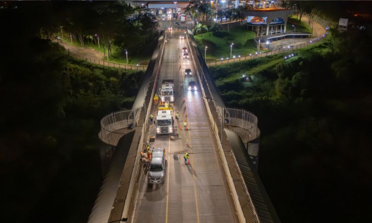 EPR Iguaçu dá sequência à reparos na Ponte da Amizade e programa novas interdições