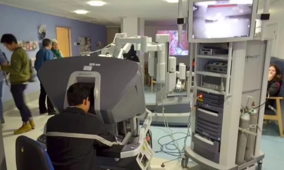 ÉTICA E MEDICINA: COMO A INTELIGÊNCIA ARTIFICIAL DEVE SER REGIDA POR PRINCÍPIOS NO SETOR DA SAÚDE