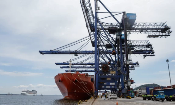 Exportações do Paraná crescem 5,5% e alcançam US$ 18,7 bilhões até setembro