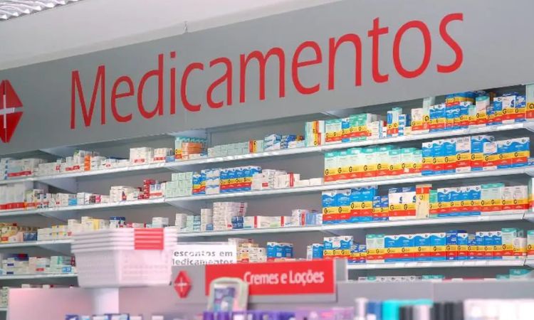 Farmácia Popular pode passar a oferecer exames e testes rápidos