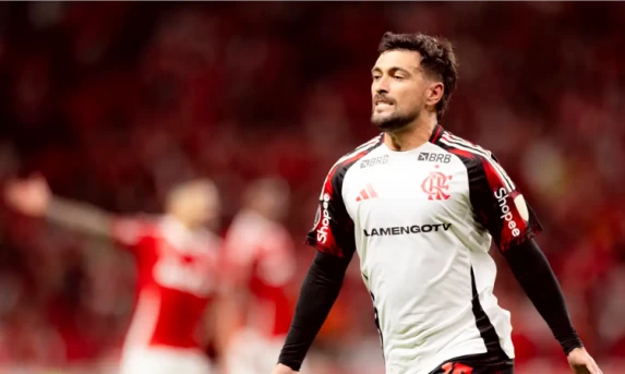 Flamengo vence novamente o Internacional e garante vaga na Libertadores