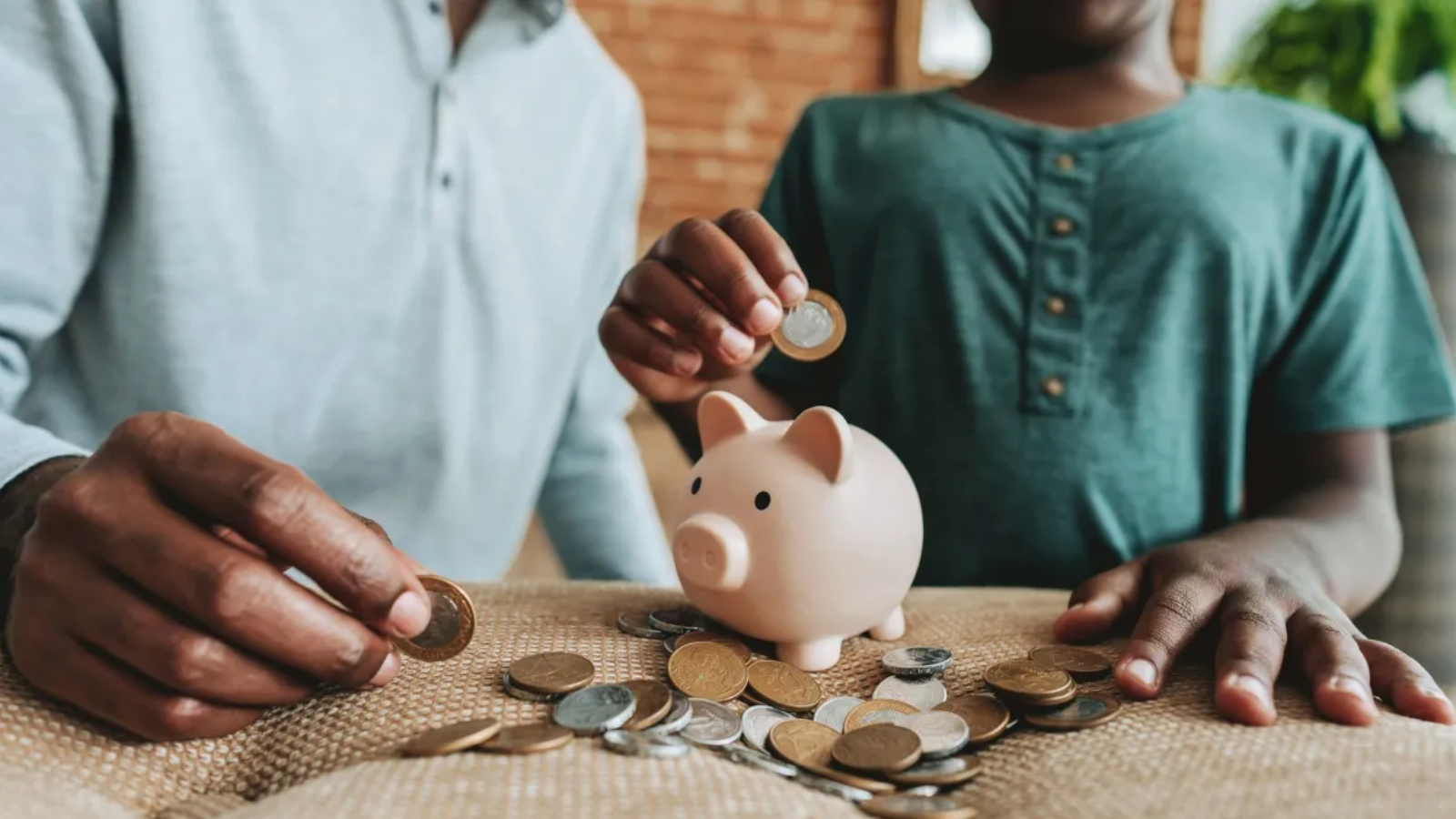 Futuro Consciente: 8 dicas fundamentais para ensinar educação financeira para crianças e jovens