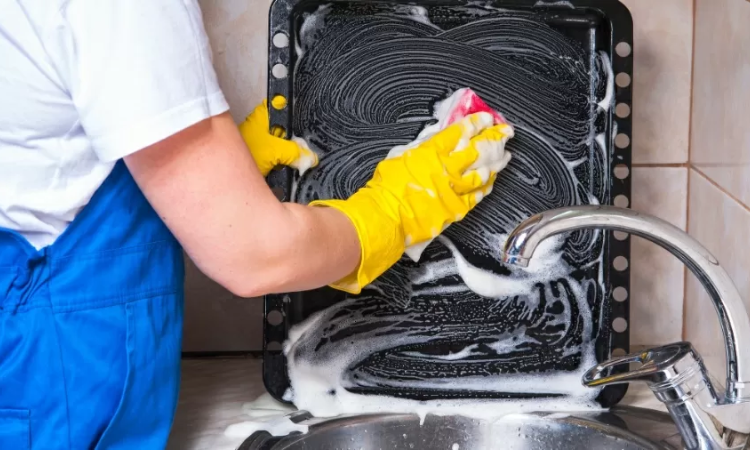 Governo notifica patrões para regularizar FGTS de domésticos