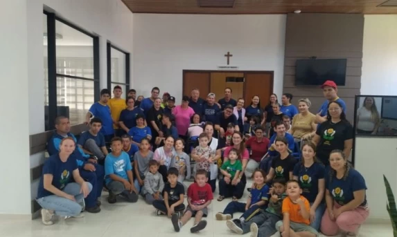 GUARANIAÇU: Alunos da APAE de Guaraniaçu realizam visita institucional à Prefeitura