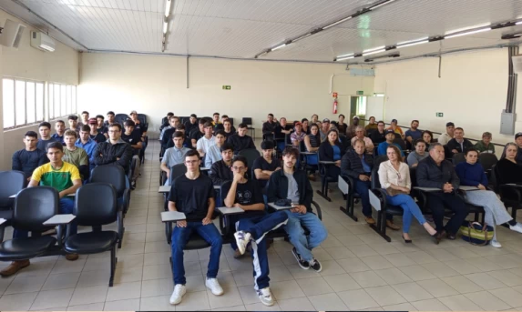 Guaraniaçu: Jovens do município participam de cerimônia de entrega do Certificado de Dispensa de Incorporação