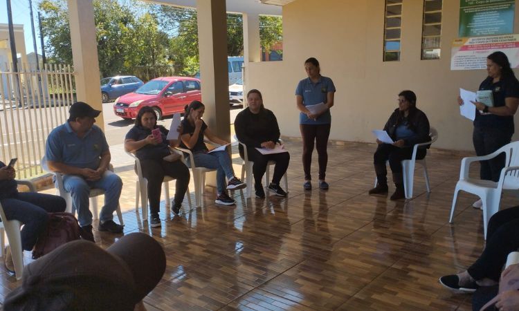 GUARANIAÇU: Roda de Conversa destaca os impactos do tabagismo na saúde bucal e no bem-estar do idoso