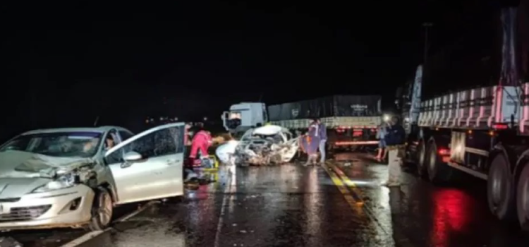 GUARAPUAVA: Mulher morre e outra fica gravemente ferida em acidente na BR 277.