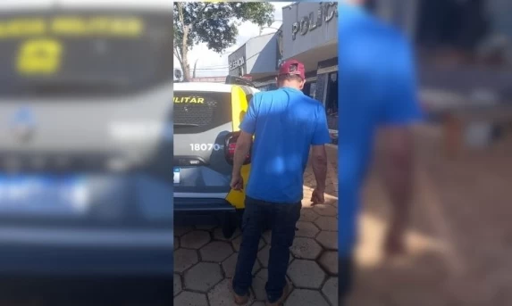 Homem é preso após ameaçar agredir mulher e colocar fogo em residência em Quedas do Iguaçu