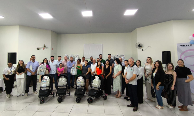Ibema: Entrega de Kits do Programa Nascer Bem Paraná aconteceu nesta sexta-feira em Boa Vista da Aparecida