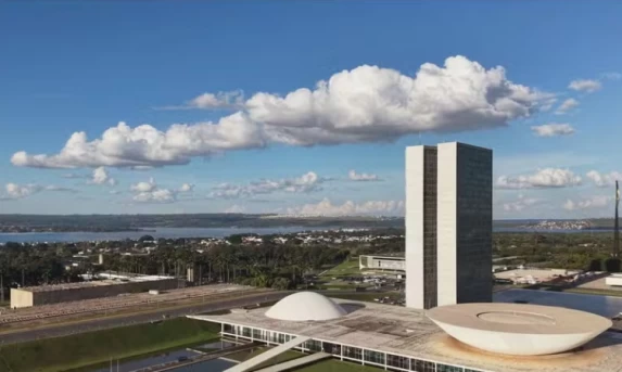 BC informa que teto para rotativo vale a partir desta quarta-feira