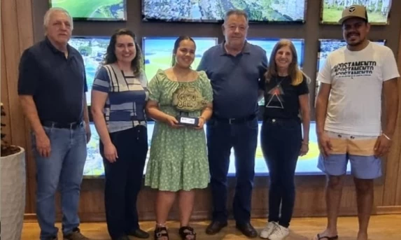 Intérprete de Guaraniaçu conquista em 3º lugar na Categoria Infanto -Juvenil do FERMOP