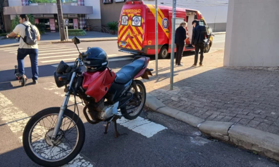 Jovem fica ferida após acidente com patinete elétrico em Cascavel