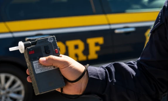 Lei Seca completa 18 anos: EPR Litoral Pioneiro faz alerta e reforça cuidados nas rodovias do Paraná em período festivo