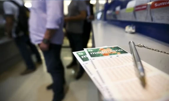 BC informa que teto para rotativo vale a partir desta quarta-feira
