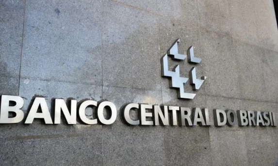 MERCADO FINANCEIRO REDUZ PREVISÃO DA INFLAÇÃO PARA 5% EM 2026