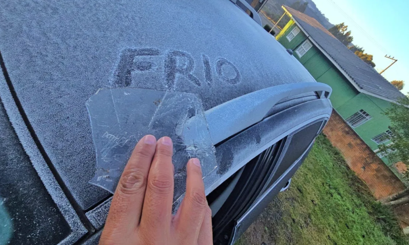 Novo ciclone extratropical e massa de ar polar devem trazer tempestades e frio intenso ao Sul do Brasil