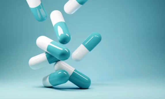 OMS Adverte que Resistência a Antibióticos Dispara e Coloca Milhões de Vidas em Risco