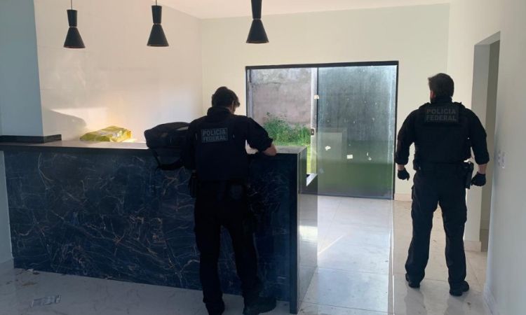 OPERAÇÃO CONTRA O CRIME ORGANIZADO: POLÍCIA FEDERAL MIRA GRUPO EM CASCAVEL E FOZ DO IGUAÇU