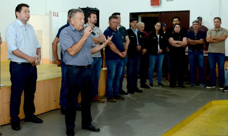 Ordem de Serviço é assinada e asfalto do Belarmino receberá melhorias necessárias.