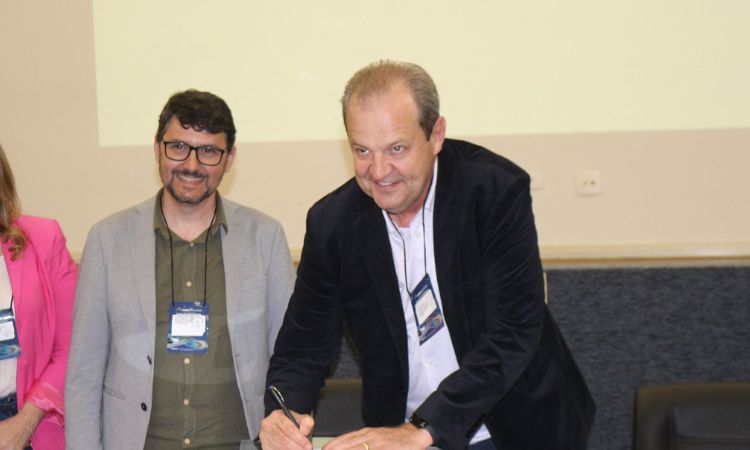 GOVERNO REPASSA R$ 1,79 MILHÃO PARA LABORATÓRIOS E PROJETOS DE INTELIGÊNCIA ARTIFICIAL NA UNIOESTE