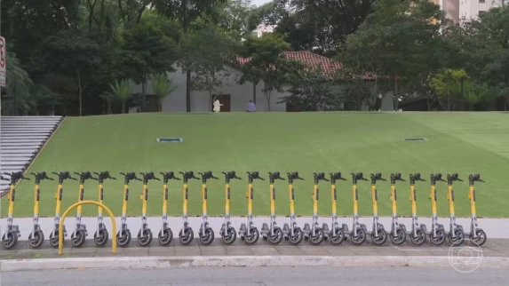 PATINETES ELÉTRICOS AUMENTAM RISCO DE ACIDENTES E DESRESPEITO ÀS LEIS DE TRÂNSITO NAS CAPITAIS