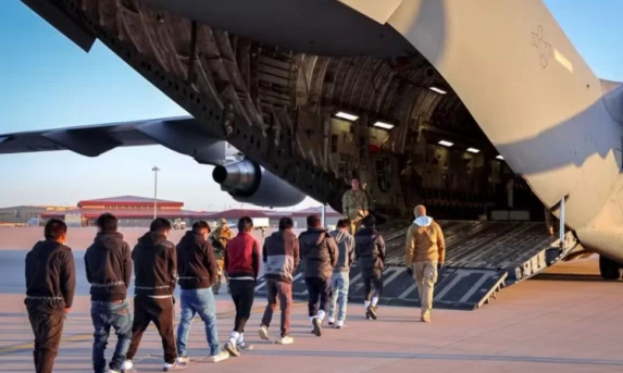 Pesquisa Aponta: Maioria dos Latinos nos EUA Sente Piora em Sua Situação Sob o Governo Trump