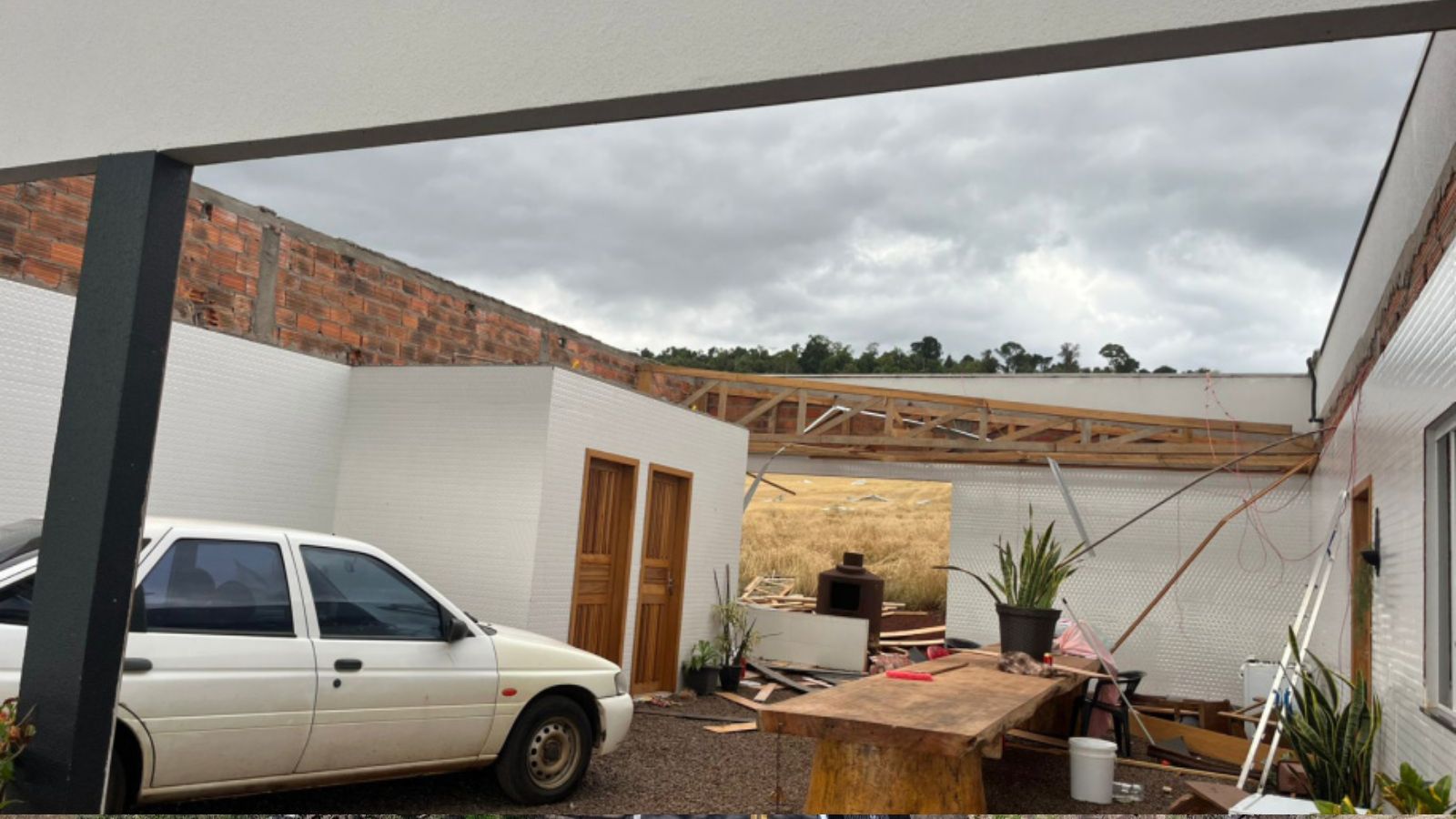 Pós temporal: Copel e Sanepar seguem na recuperação de sistemas de energia e água no Paraná