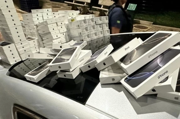 Receita Federal apreende R$ 600 mil em celulares durante operação no Oeste do Paraná
