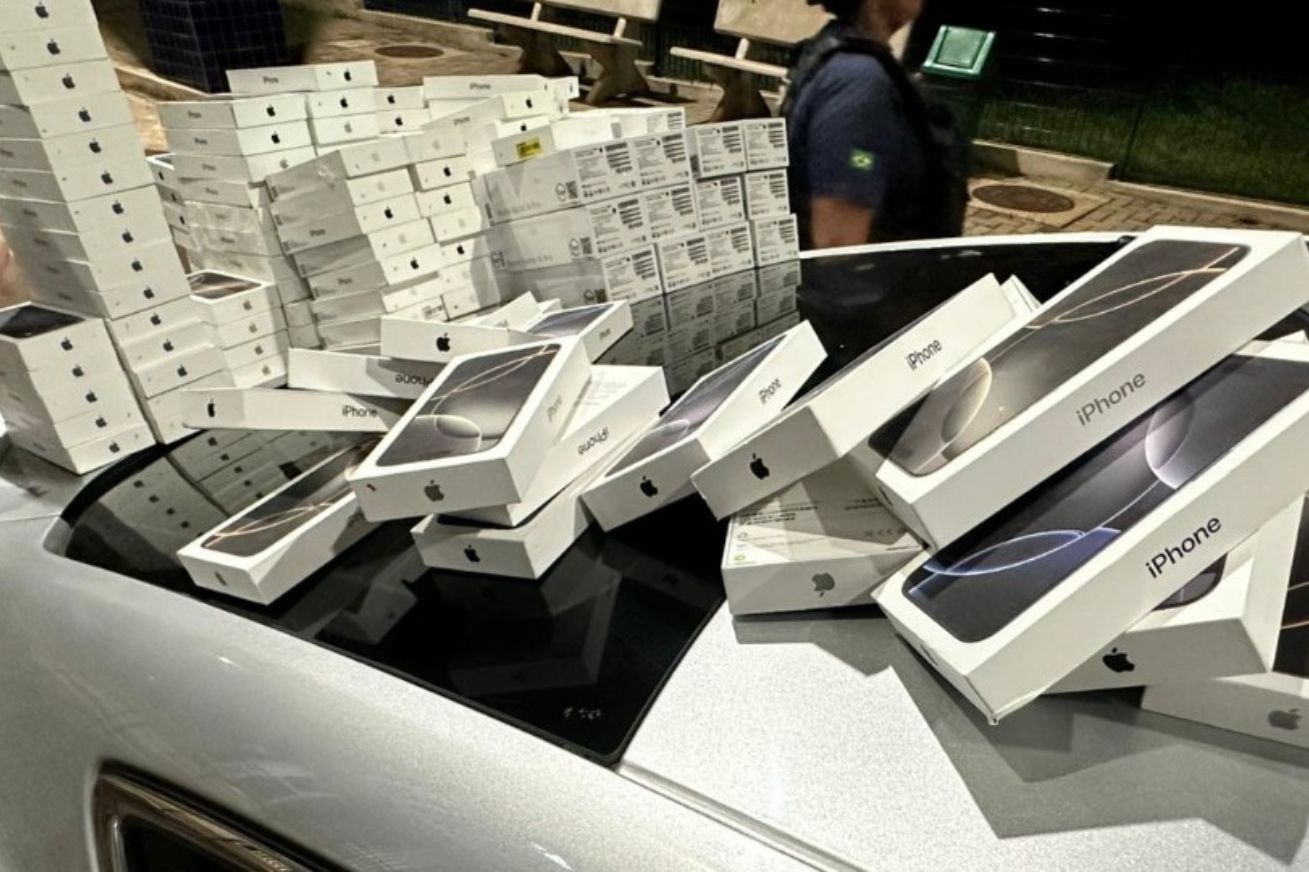 Receita Federal apreende R$ 600 mil em celulares durante operação no Oeste do Paraná