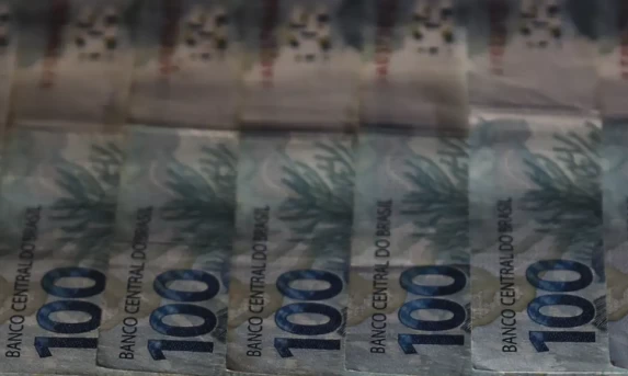 BC informa que teto para rotativo vale a partir desta quarta-feira