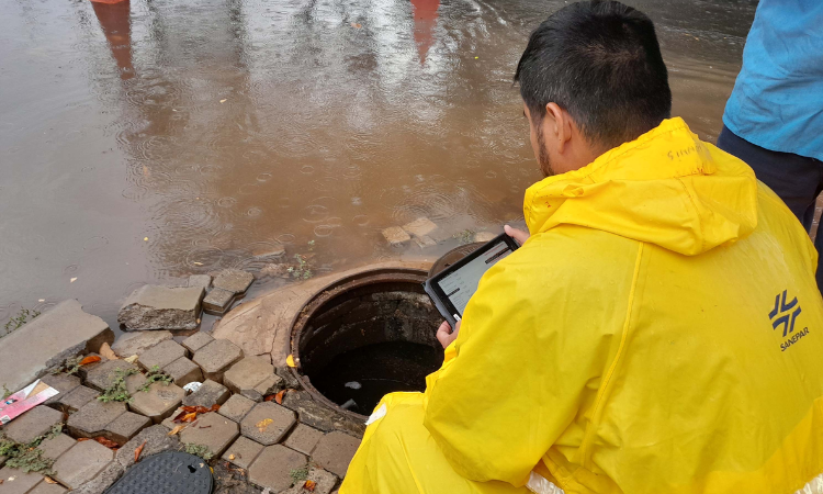 Sanepar Implementa Monitoramento Inteligente para Prevenir Extravasamento de Esgoto nas Ruas do Paraná