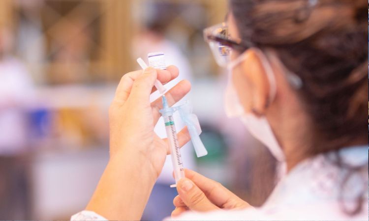 Saúde em Foco: Paraná Abre Mais de 1,3 Mil Salas de Vacinação Neste Sábado (18) para Dia D da Multivacinação