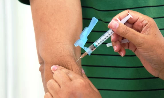 Saúde reforça vacinação contra sarampo para jovens de 20 a 29 anos no Paraná